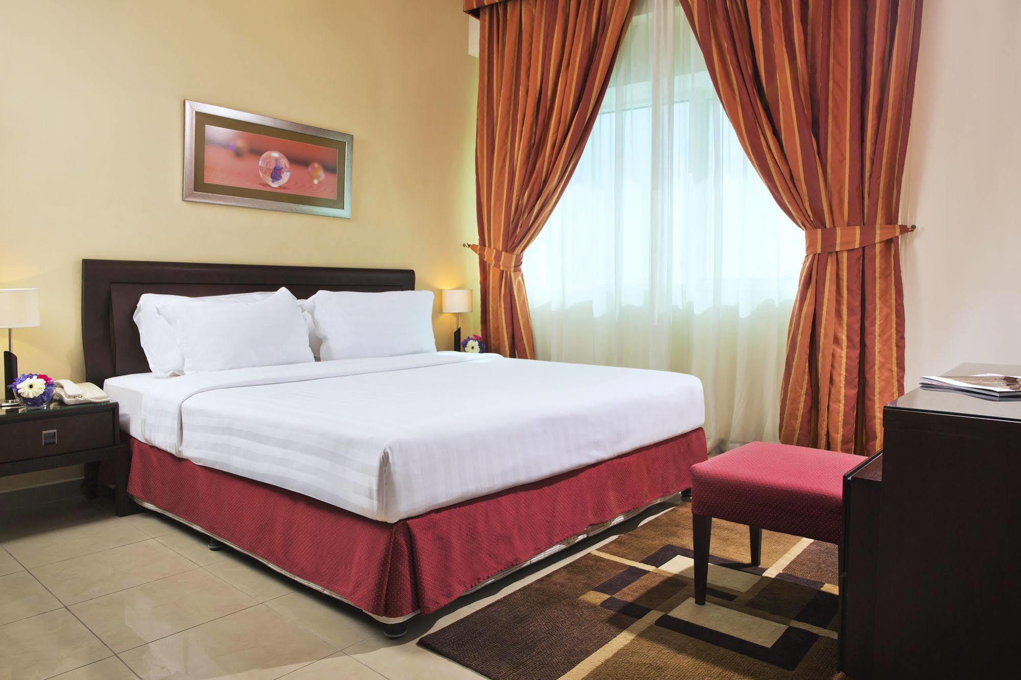 Time Crystal Hotel Apartment Dubai Exterior foto
