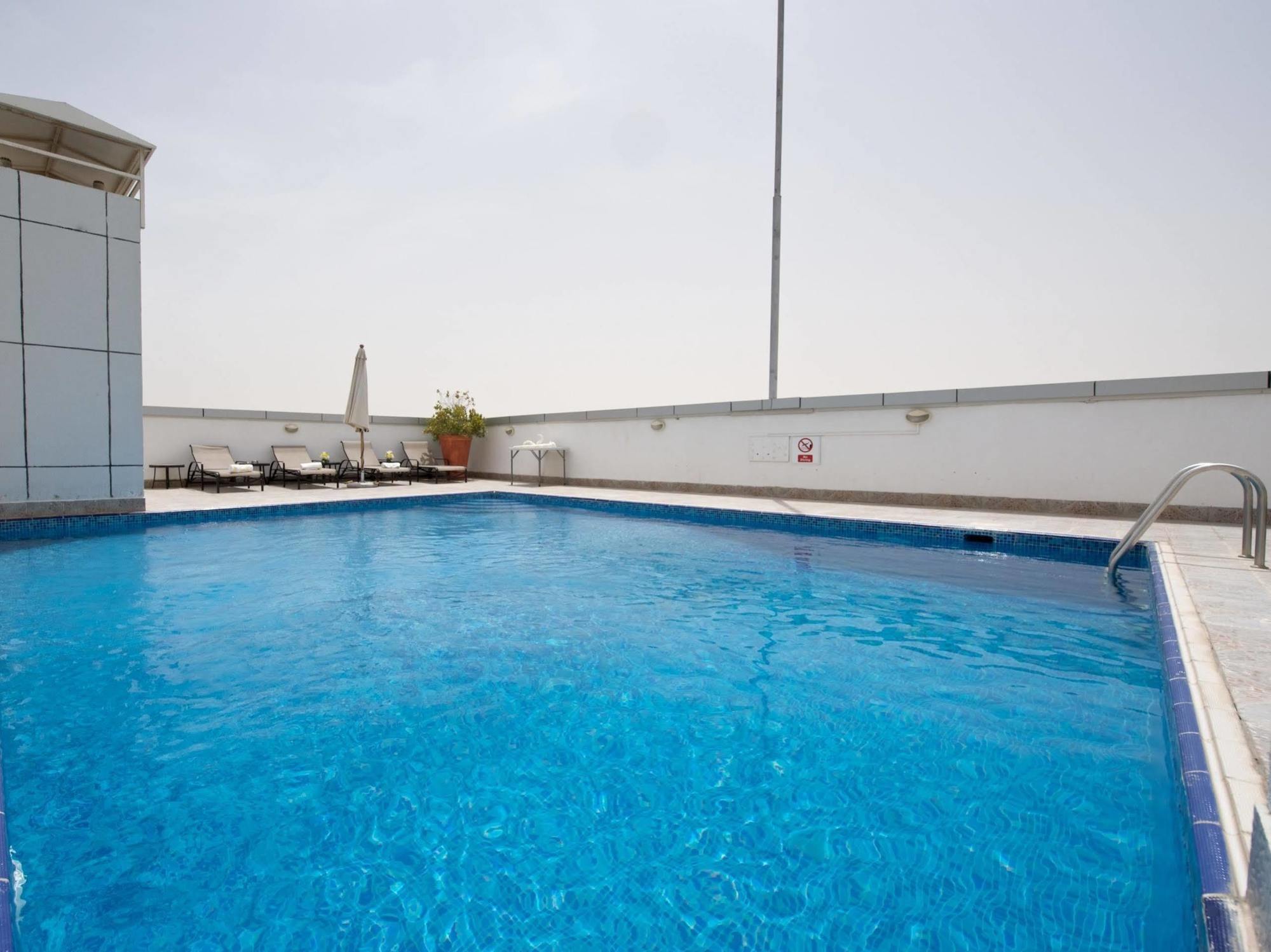Time Crystal Hotel Apartment Dubai Exterior foto